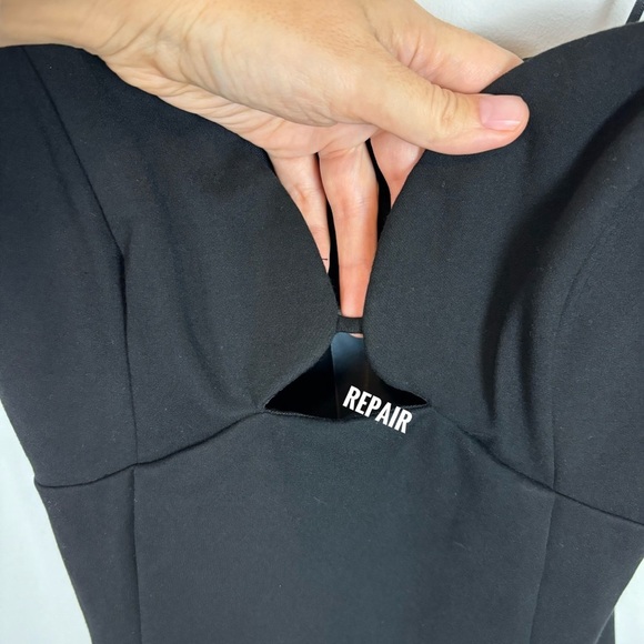 Elliatt Euphoria Maxi Dress in Black Size M - Picture 4 of 12